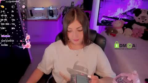 Khi.  online show from January 12, 1:16 pm