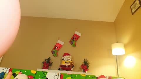 Khloe online show from December 10, 1:11 am