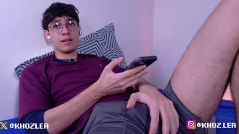 khozler_ online show from January 6, 1:15 pm