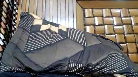 Snapshot of khushisinghh chatting on December 11, 12:44 pm khushisinghh online show from December 11, 12:44 pm