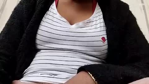 Snapshot of khushisinghh chatting on December 13, 11:02 am khushisinghh online show from December 13, 11:02 am