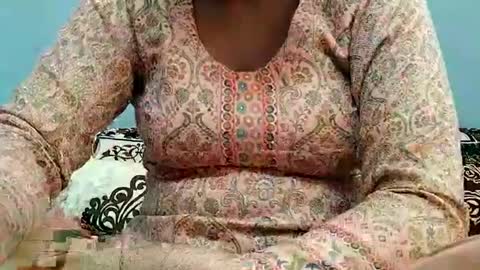 Snapshot of khushisinghh chatting on December 15, 6:51 am khushisinghh online show from December 15, 6:51 am