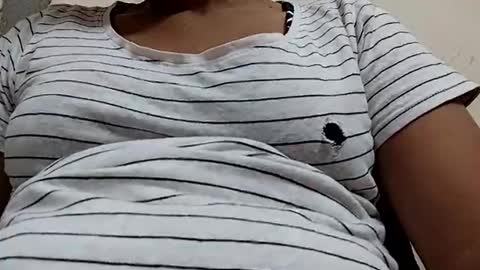 Snapshot of khushisinghh chatting on January 28, 12:32 pm khushisinghh online show from January 28, 12:32 pm