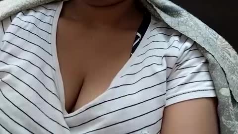 Snapshot of khushisinghh chatting on January 29, 3:22 am khushisinghh online show from January 29, 3:22 am