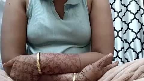 Snapshot of khushisinghh chatting on February 8, 2:49 pm khushisinghh online show from February 8, 2:49 pm