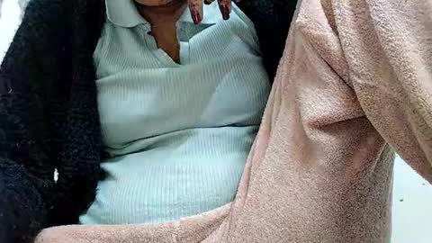 Snapshot of khushisinghh chatting on February 10, 3:35 am khushisinghh online show from February 10, 3:35 am