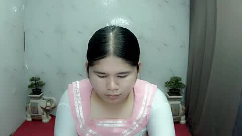 Snapshot of kianna_schmitz chatting on February 9, 4:29 pm Your SweetGirl Ts online show from February 9, 4:29 pm