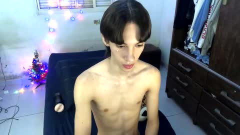 Snapshot of kiantwink chatting on December 30, 8:04 pm kiantwink online show from December 30, 8:04 pm