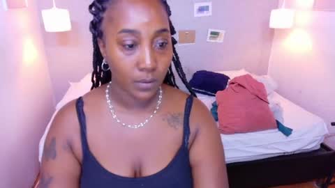 Snapshot of kiara_evanss chatting on June 30, 4:02 am Kiara online show from June 30, 4:02 am