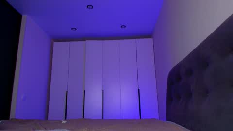 im Kira hey there online show from March 27, 4:51 pm