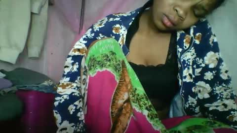 kiarah 69 online show from May 18, 1:45 am