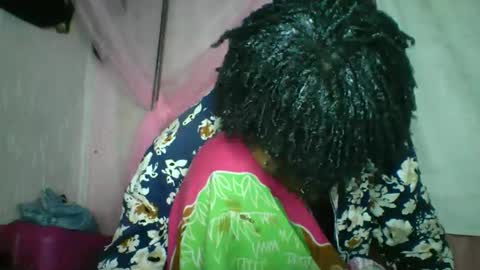 kiarah 69 online show from May 19, 1:56 am