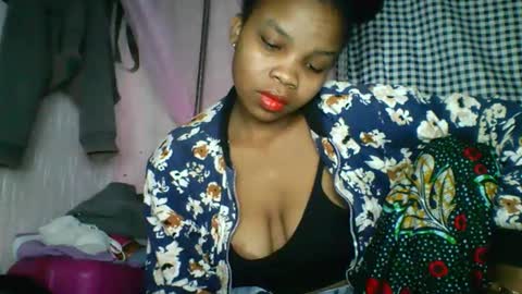 kiarah 69 online show from May 27, 2:52 am