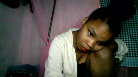 Snapshot of kiarah_69 chatting on June 24, 8:13 am kiarah 69 online show from June 24, 8:13 am