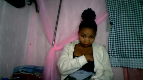 Snapshot of kiarah_69 chatting on June 25, 2:11 am kiarah 69 online show from June 25, 2:11 am