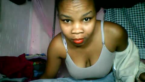 Snapshot of kiarah_69 chatting on June 27, 11:15 am kiarah 69 online show from June 27, 11:15 am