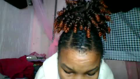 Snapshot of kiarah_69 chatting on June 28, 2:17 am kiarah 69 online show from June 28, 2:17 am