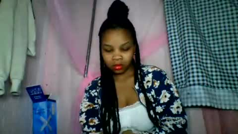 Snapshot of kiarah_69 chatting on July 7, 8:02 pm kiarah 69 online show from July 7, 8:02 pm