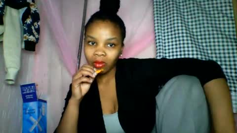 Snapshot of kiarah_69 chatting on July 11, 12:08 pm kiarah 69 online show from July 11, 12:08 pm