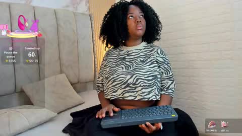 Snapshot of kiarazafira chatting on September 20, 10:16 am kiarazafira online show from September 20, 10:16 am