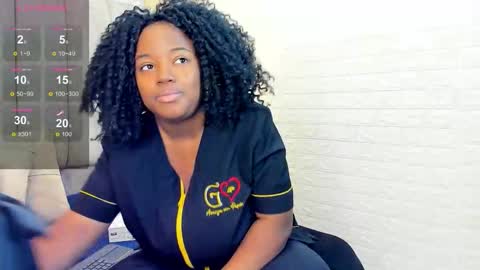 Snapshot of kiarazafira chatting on October 1, 10:54 am kiarazafira online show from October 1, 10:54 am