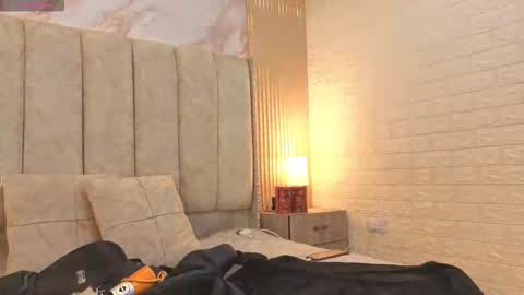 Snapshot of kiarazafira chatting on October 13, 2:06 pm kiarazafira online show from October 13, 2:06 pm