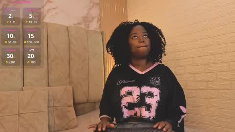 Snapshot of kiarazafira chatting on October 17, 10:51 am kiarazafira online show from October 17, 10:51 am