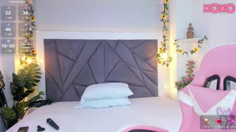 kiarha  online show from January 9, 3:20 am