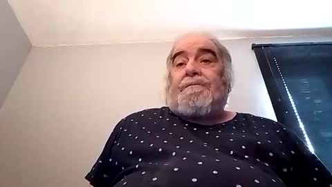 Snapshot of kickinme chatting on November 1, 12:07 pm KICKINME online show from November 1, 12:07 pm