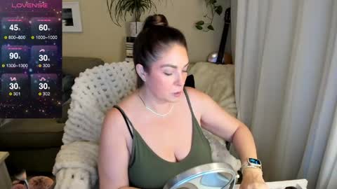Snapshot of kierareines chatting on May 20, 3:13 am Kiera Reines online show from May 20, 3:13 am