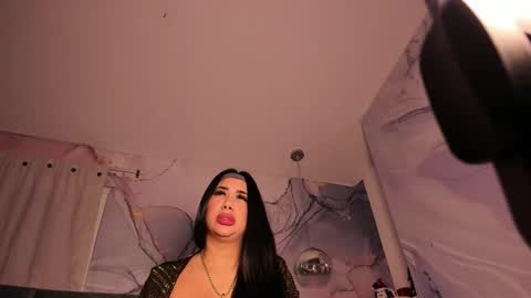 Snapshot of kiim_taaylor chatting on January 11, 2:55 pm Kim online show from January 11, 2:55 pm