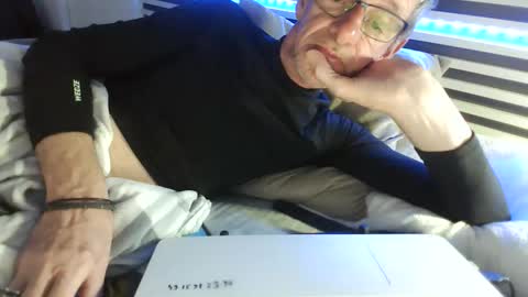 kiki3366 online show from January 31, 7:11 pm