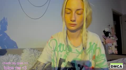 Kiki online show from October 19, 6:30 pm