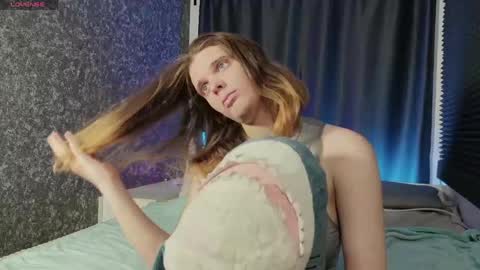 Kiki online show from May 28, 3:31 pm