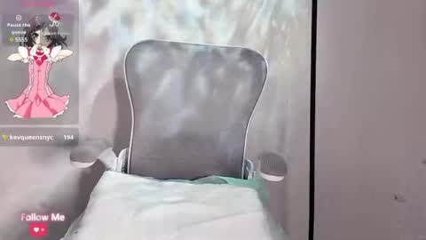 Snapshot of kiki_loveu chatting on December 22, 10:17 am kiki_loveu online show from December 22, 10:17 am