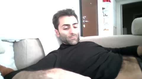 kikkus01 online show from December 15, 1:37 pm