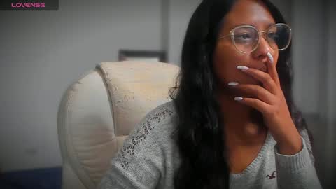 Snapshot of killaa01 chatting on February 7, 10:41 pm Alejandra online show from February 7, 10:41 pm