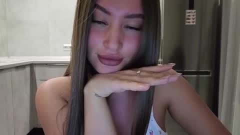 EvaAnna online show from February 10, 8:46 pm