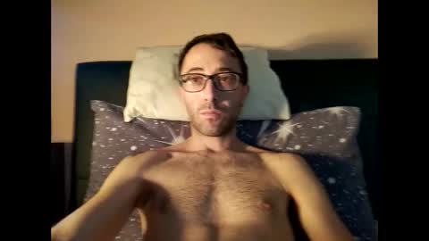 Snapshot of killua1993 chatting on October 5, 12:47 pm kingstoned online show from October 5, 12:47 pm