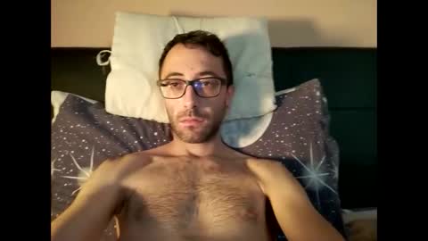 Snapshot of killua1993 chatting on October 8, 2:25 pm kingstoned online show from October 8, 2:25 pm