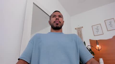 Kilua Muscle guy online show from May 14, 8:59 pm