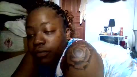 Snapshot of kilolo266 chatting on July 6, 8:11 am lolo online show from July 6, 8:11 am
