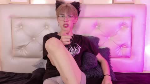  Adrien  online show from July 5, 12:06 am