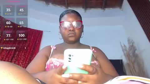 Kim  Follow me please online show from July 2, 3:23 am