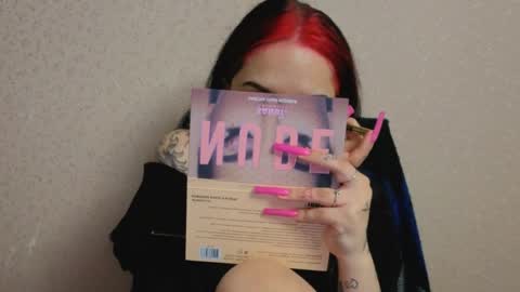 Kim online show from April 13, 9:09 pm