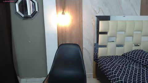 KIM online show from April 14, 1:28 pm