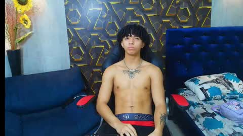 KIM online show from April 16, 3:29 am