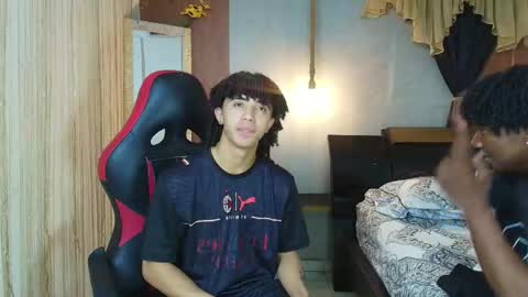 KIM online show from May 26, 1:07 pm