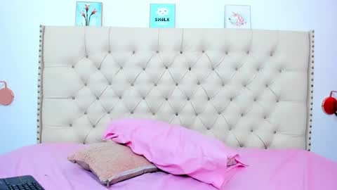 Snapshot of kim_eli chatting on January 16, 6:37 pm kim_eli online show from January 16, 6:37 pm