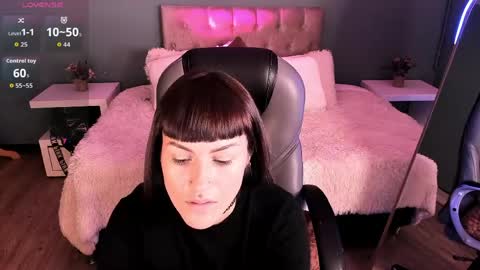 Kim Jeins666 online show from May 25, 1:06 pm